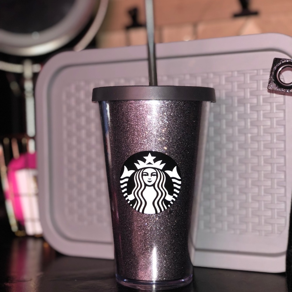 Limited edition black cup !